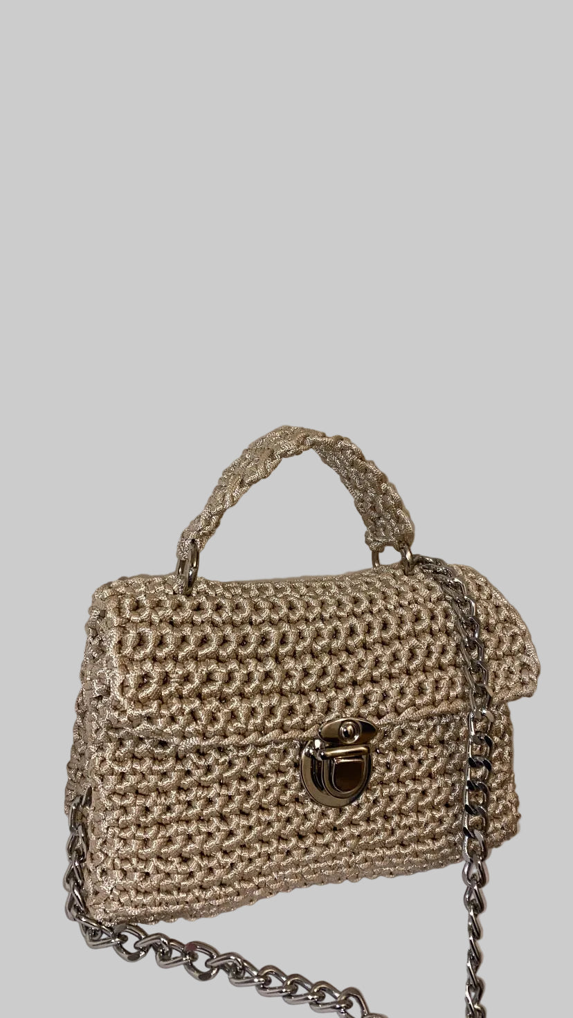 ✨ Élégance Naturelle – Mini sac en crochet
