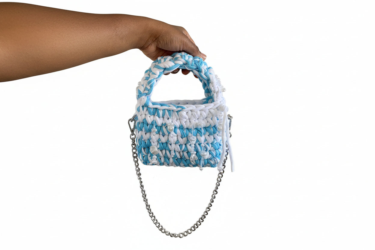Sac en perles bleu & blanc - chic