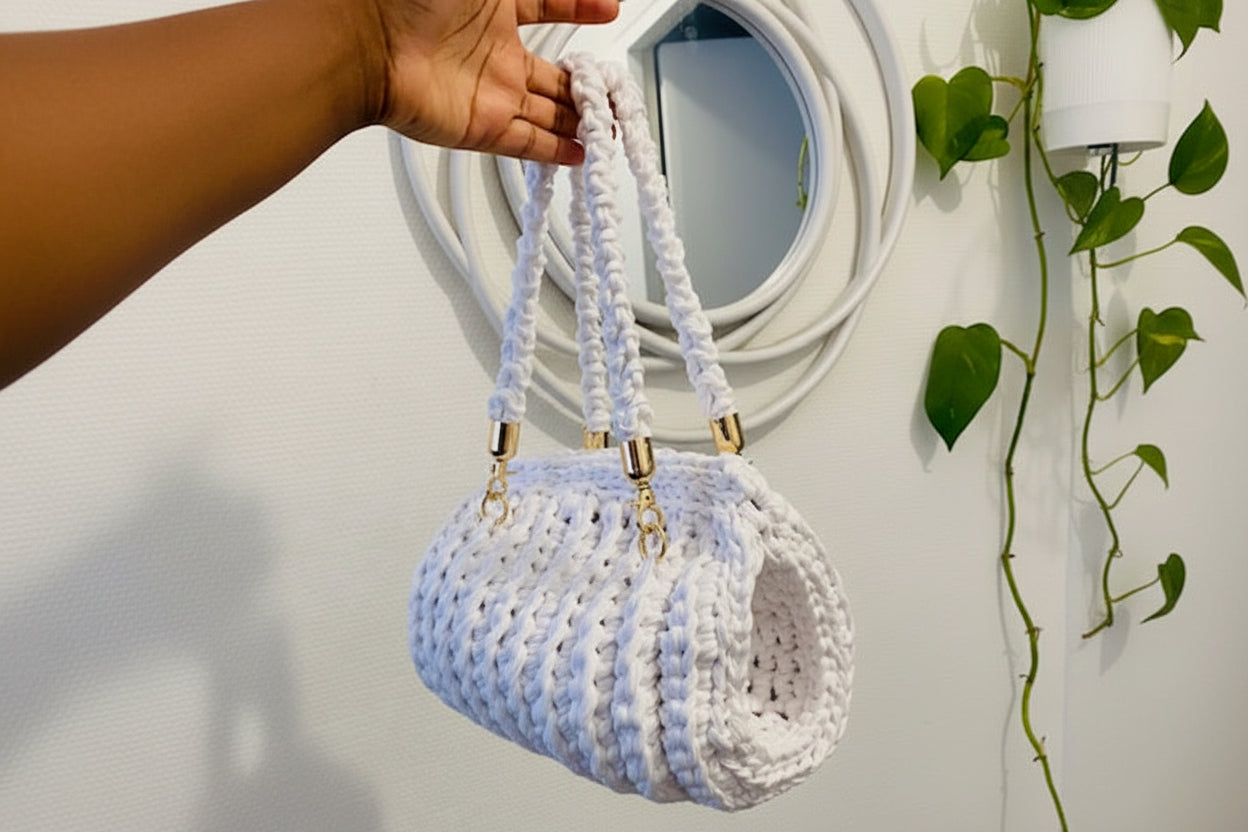 Sac crochet fait main – blanc élégant