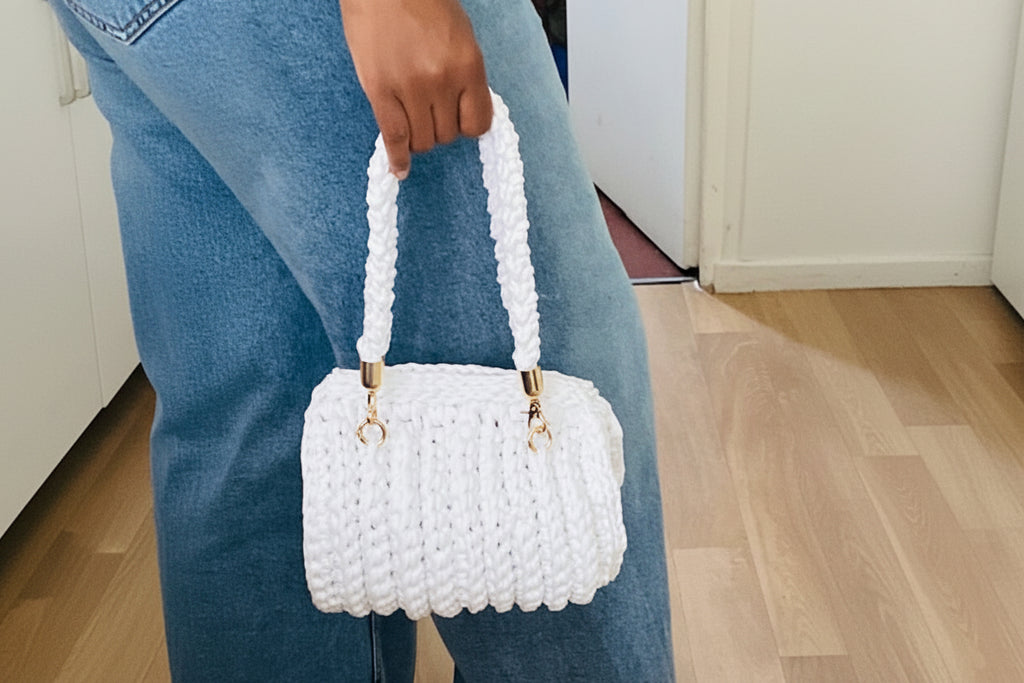 Sac crochet fait main – blanc élégant