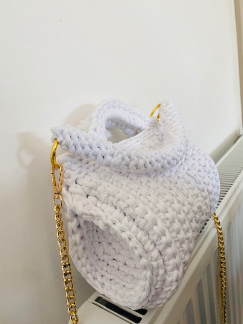 Sac crochet fait main – blanc élégant