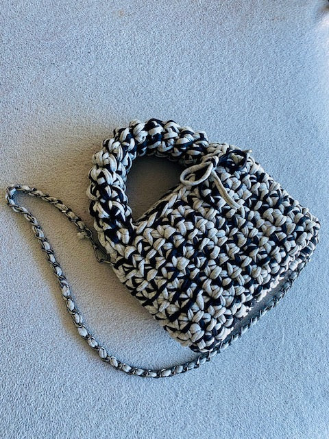 Sac en crochet noir et gris