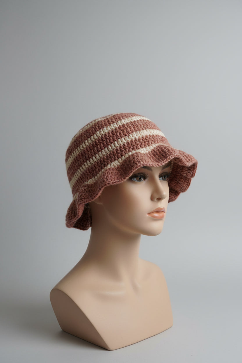 Bob en crochet marron et beige